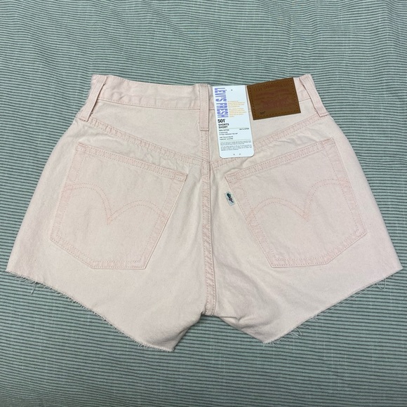 Levi’s 501 Shorts - Picture 4 of 4